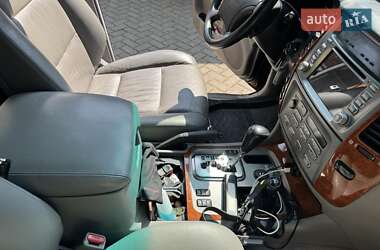Внедорожник / Кроссовер Toyota Land Cruiser 2004 в 