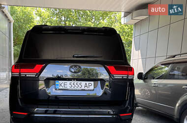 Позашляховик / Кросовер Toyota Land Cruiser 2021 в 