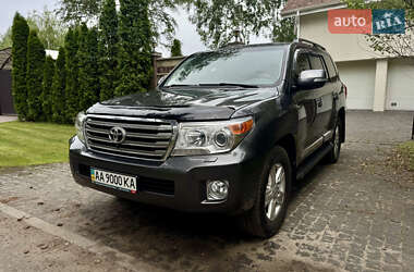 Внедорожник / Кроссовер Toyota Land Cruiser 2012 в Хотяновке