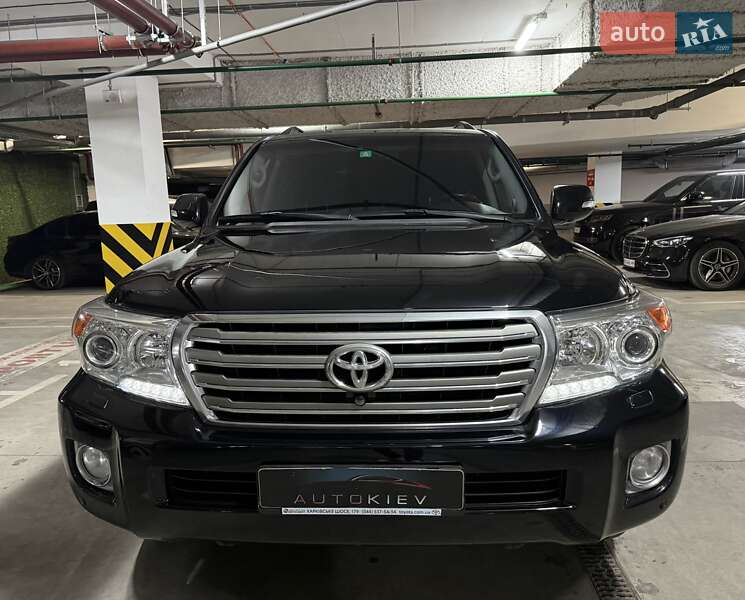 Внедорожник / Кроссовер Toyota Land Cruiser 2012 в Киеве