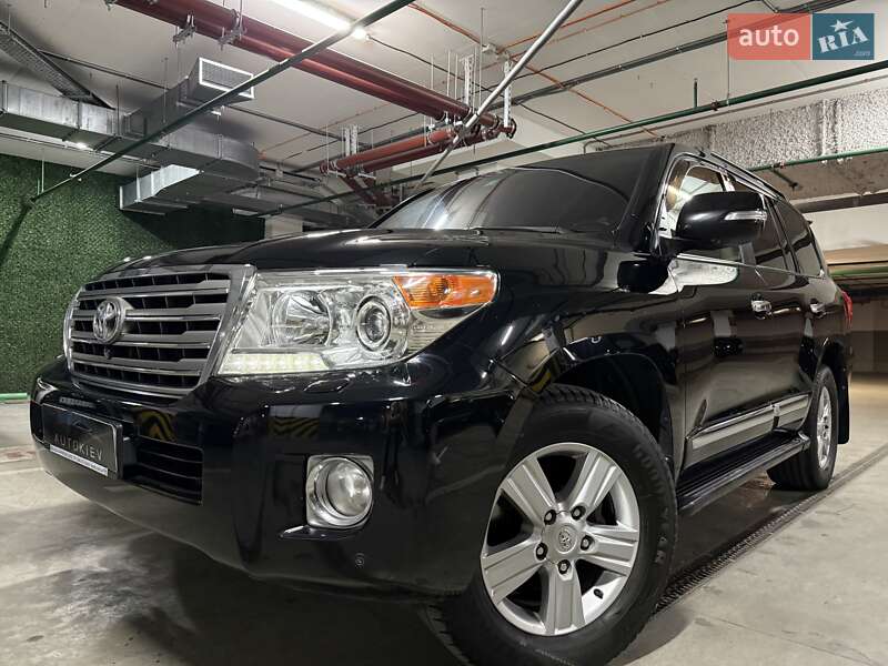 Toyota Land Cruiser 2012