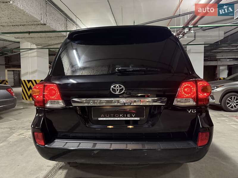 Внедорожник / Кроссовер Toyota Land Cruiser 2012 в Киеве