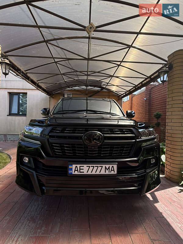 Toyota Land Cruiser 2020