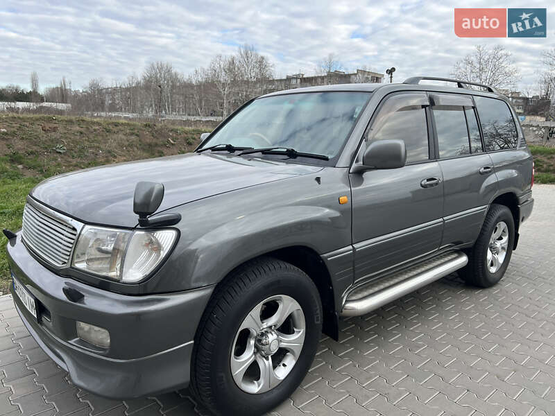 Toyota Land Cruiser 1999
