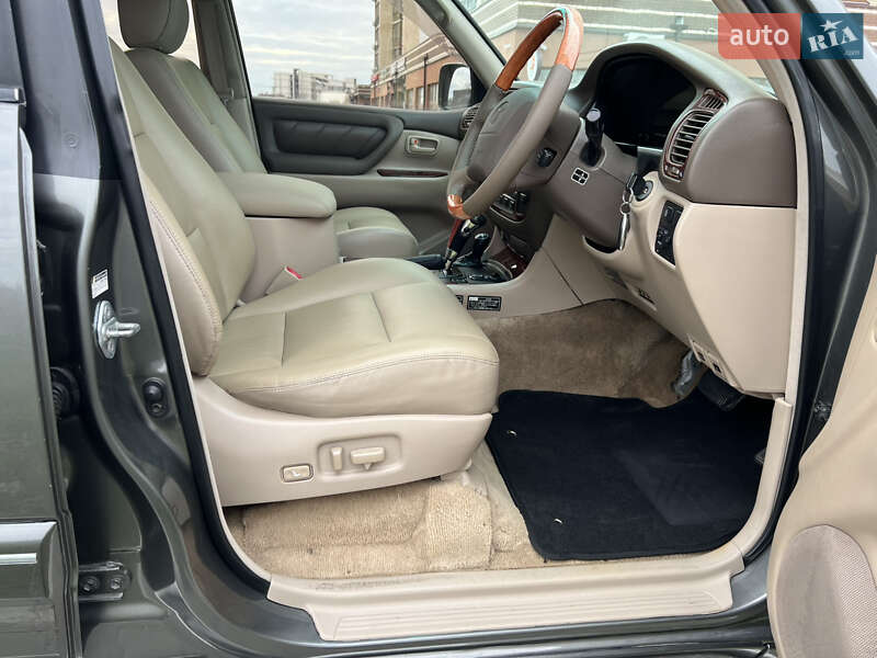 Внедорожник / Кроссовер Toyota Land Cruiser 1999 в Черноморске