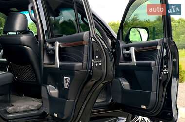 Внедорожник / Кроссовер Toyota Land Cruiser 2020 в 