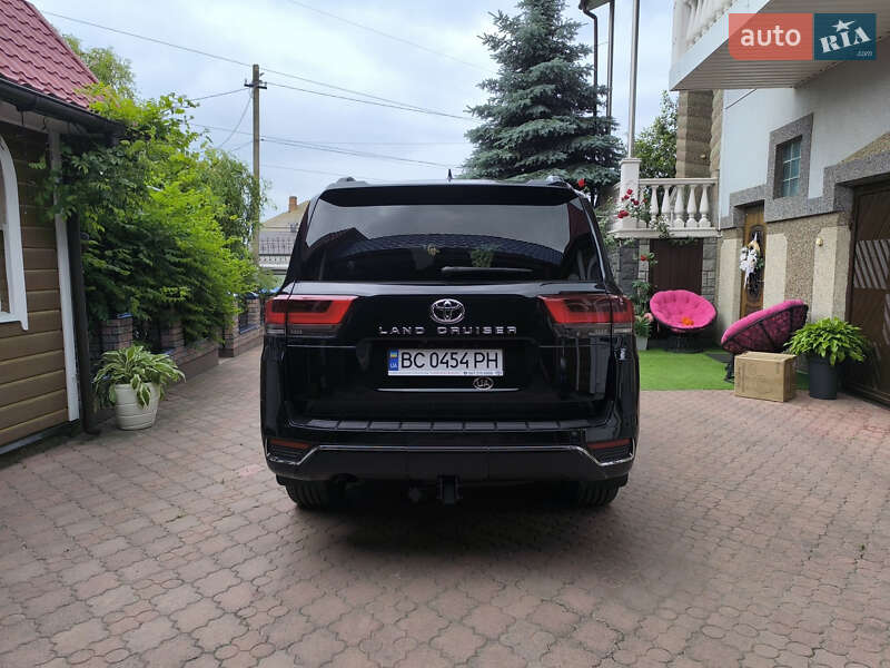 Внедорожник / Кроссовер Toyota Land Cruiser 2022 в Киеве