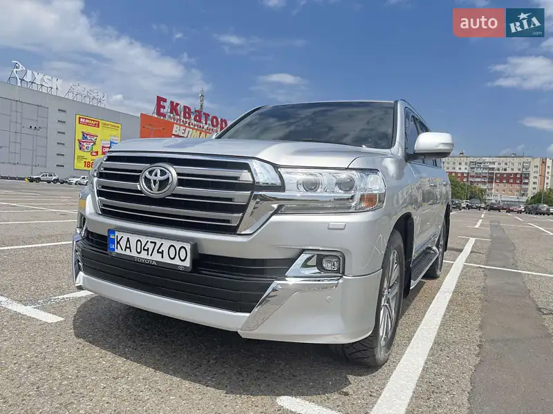 Toyota Land Cruiser