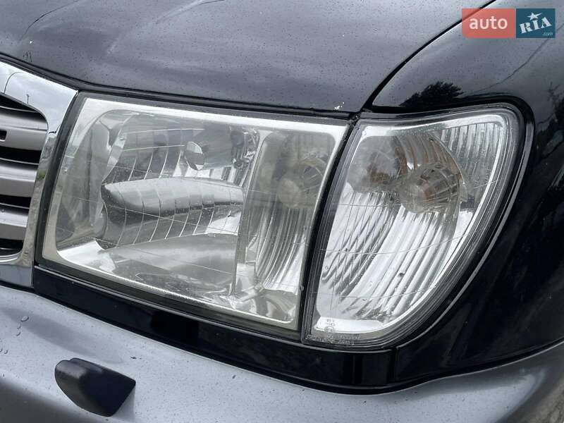 Внедорожник / Кроссовер Toyota Land Cruiser 2002 в Киеве
