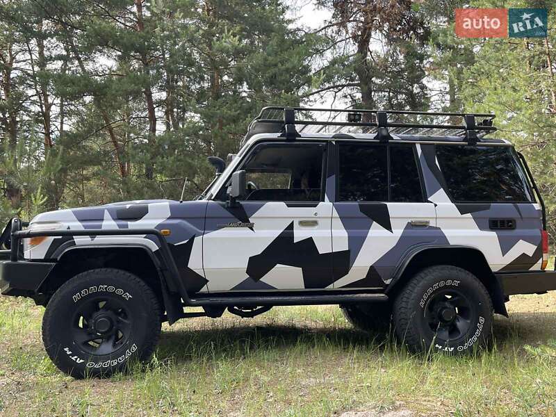 Внедорожник / Кроссовер Toyota Land Cruiser 2007 в Харькове