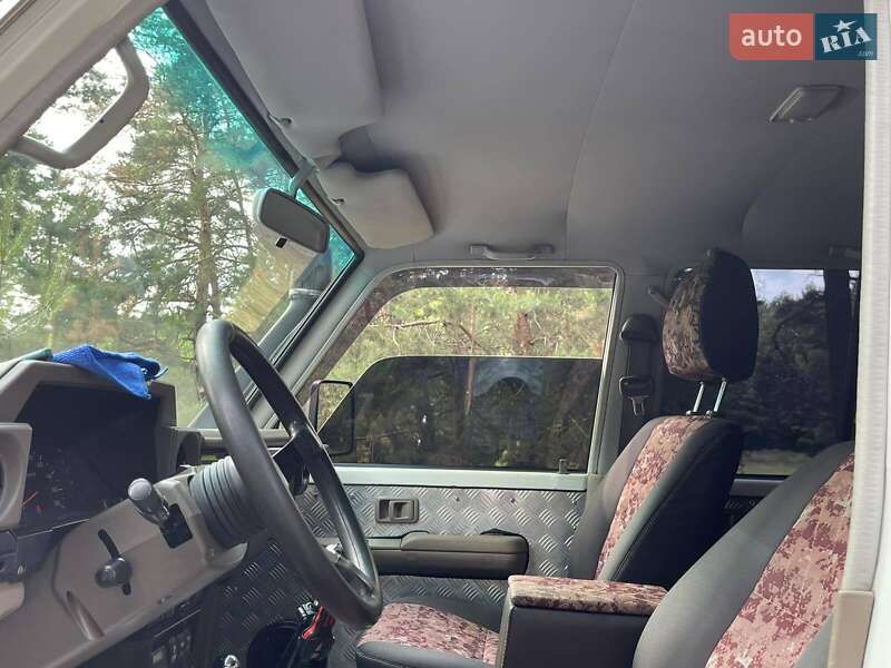 Внедорожник / Кроссовер Toyota Land Cruiser 2007 в Харькове