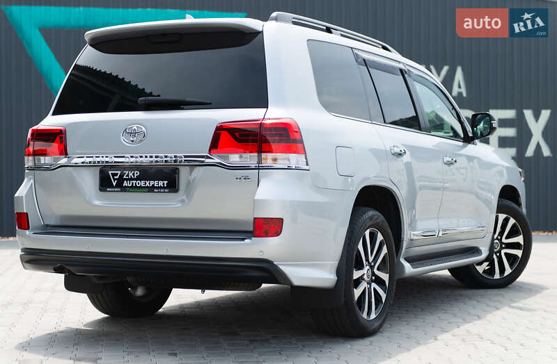 Внедорожник / Кроссовер Toyota Land Cruiser 2018 в Мукачево