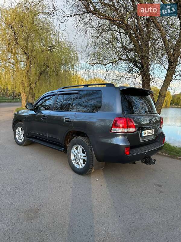 Внедорожник / Кроссовер Toyota Land Cruiser 2008 в Ровно фото 4 Внедорожник / Кроссовер Toyota Land Cruiser 2008 в Ровно