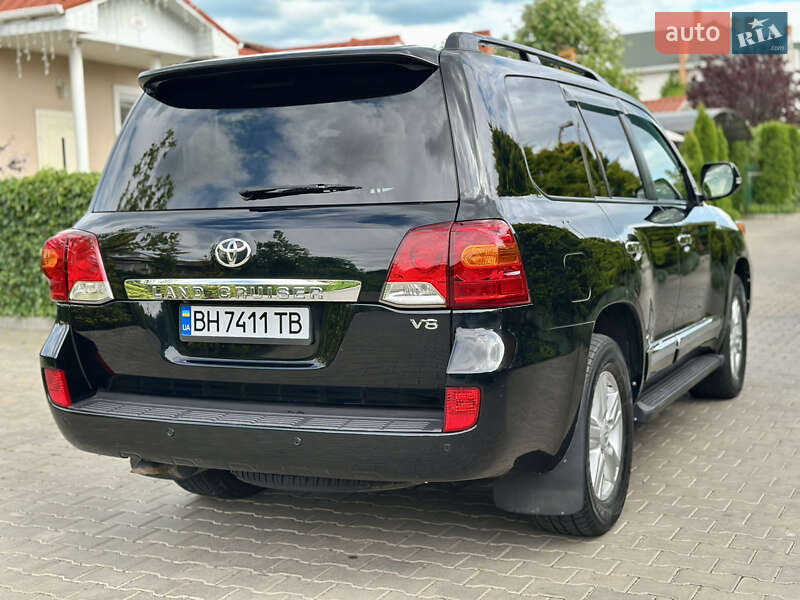 Внедорожник / Кроссовер Toyota Land Cruiser 2013 в Одессе