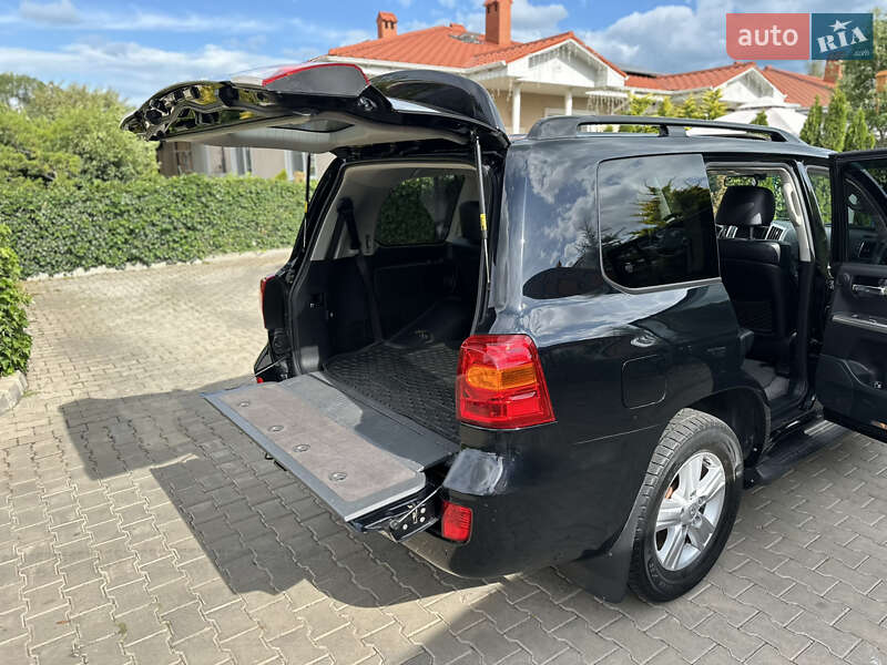 Внедорожник / Кроссовер Toyota Land Cruiser 2013 в Одессе