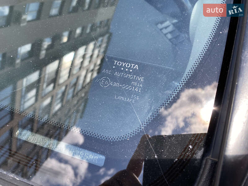 Позашляховик / Кросовер Toyota Land Cruiser 2013 в Києві
