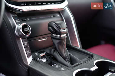 Внедорожник / Кроссовер Toyota Land Cruiser 2023 в 