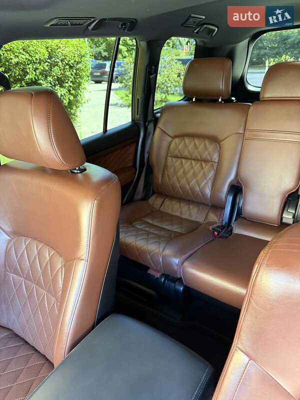 Внедорожник / Кроссовер Toyota Land Cruiser 2017 в Киеве