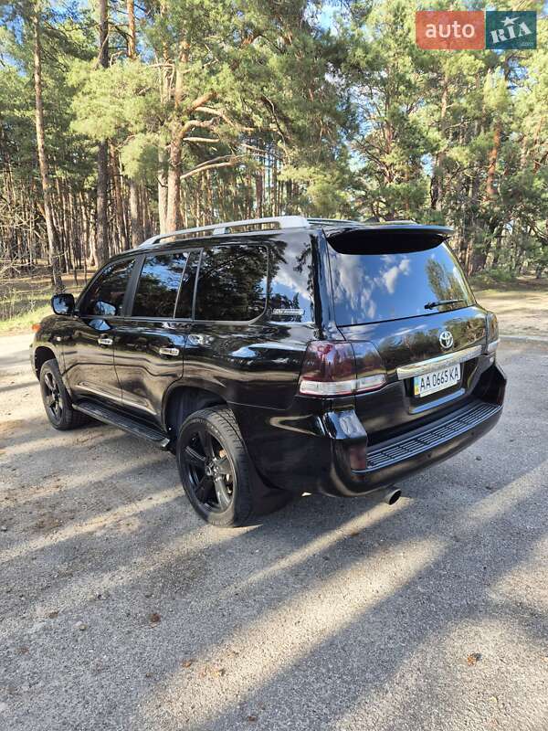 Внедорожник / Кроссовер Toyota Land Cruiser 2011 в Киеве