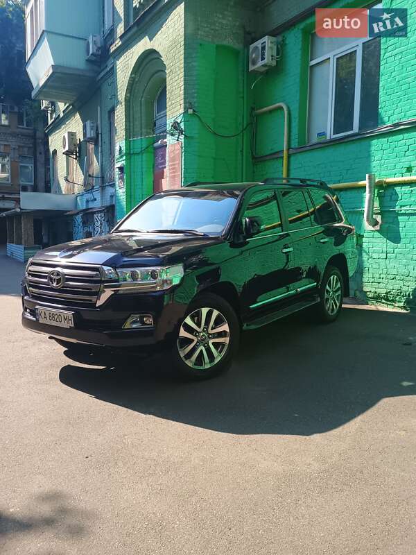 Toyota Land Cruiser 2020