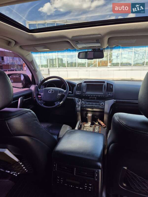Внедорожник / Кроссовер Toyota Land Cruiser 2011 в Киеве