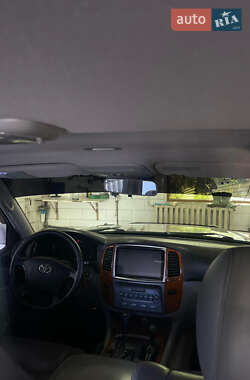 Позашляховик / Кросовер Toyota Land Cruiser 2003 в  фото 18 Позашляховик / Кросовер Toyota Land Cruiser 2003 в