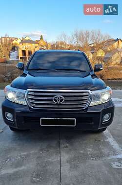 Позашляховик / Кросовер Toyota Land Cruiser 2015 в Львові