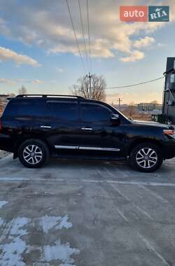 Позашляховик / Кросовер Toyota Land Cruiser 2015 в 