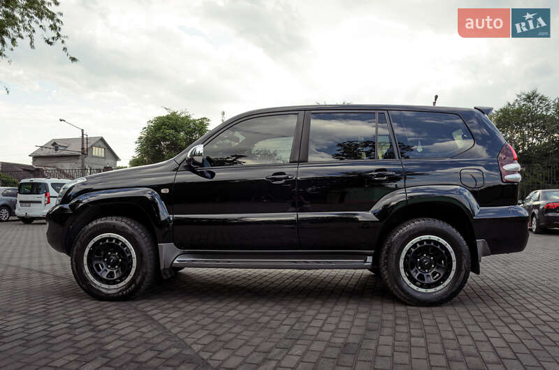 Внедорожник / Кроссовер Toyota Land Cruiser 2007 в Каменском