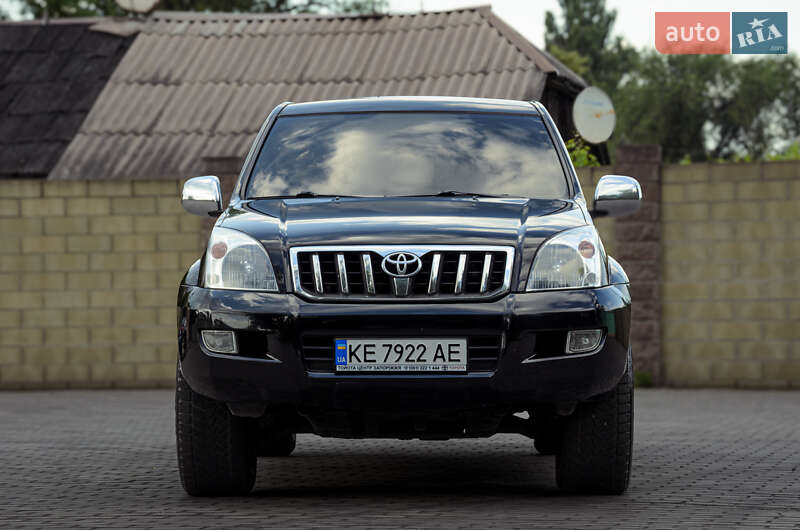 Внедорожник / Кроссовер Toyota Land Cruiser 2007 в Каменском