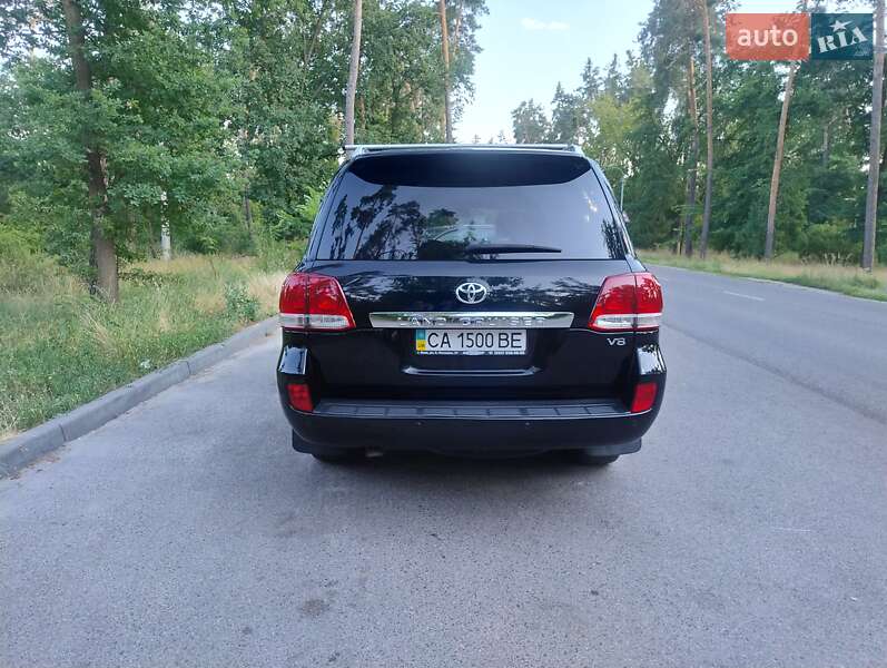 Внедорожник / Кроссовер Toyota Land Cruiser 2011 в Черкассах