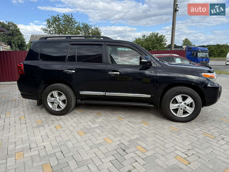 Внедорожник / Кроссовер Toyota Land Cruiser 2014 в Звягеле