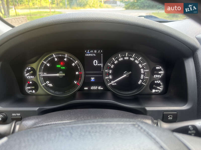 Внедорожник / Кроссовер Toyota Land Cruiser 2017 в Киеве фото 42 Внедорожник / Кроссовер Toyota Land Cruiser 2017 в Киеве