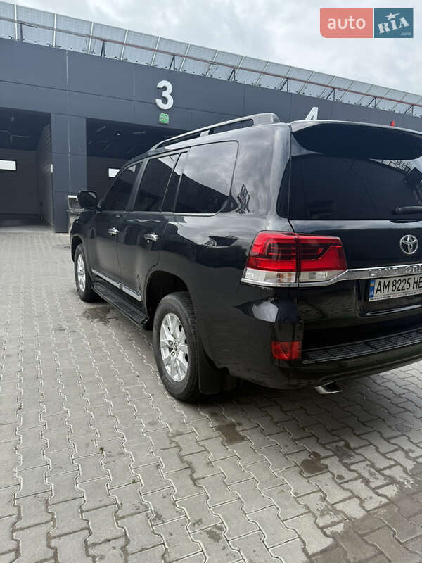 Позашляховик / Кросовер Toyota Land Cruiser 2020 в Тернополі