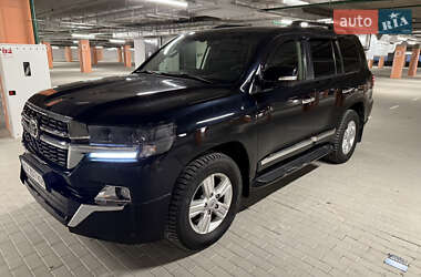 Внедорожник / Кроссовер Toyota Land Cruiser 2012 в 