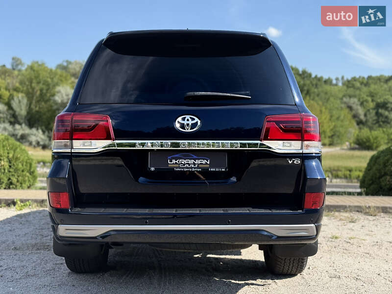 Внедорожник / Кроссовер Toyota Land Cruiser 2016 в Днепре