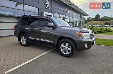 Позашляховик / Кросовер Toyota Land Cruiser 2012 в Києві