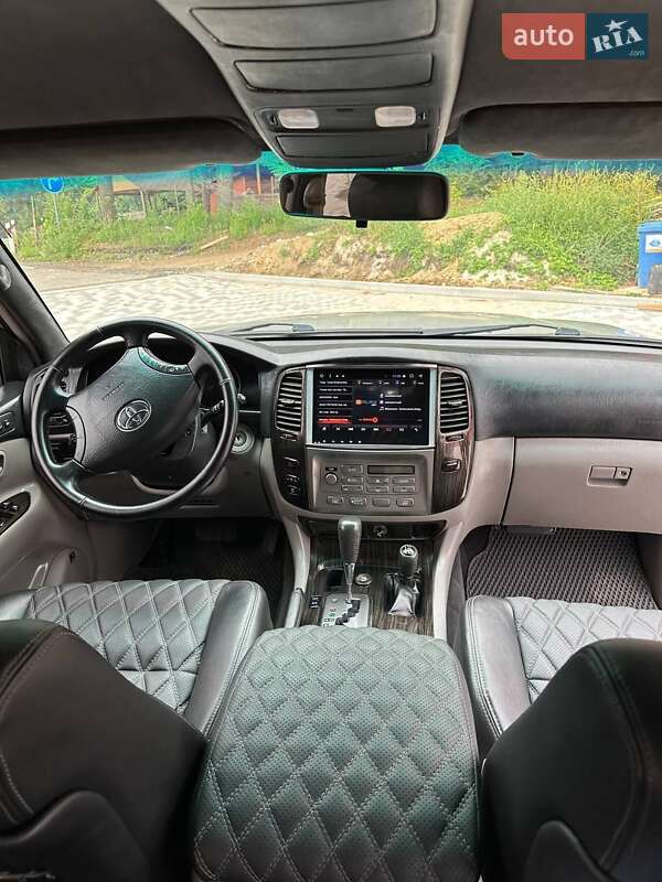 Позашляховик / Кросовер Toyota Land Cruiser 2004 в Львові