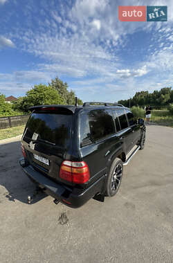 Внедорожник / Кроссовер Toyota Land Cruiser 2000 в 