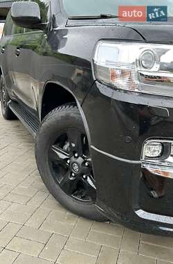 Позашляховик / Кросовер Toyota Land Cruiser 2008 в 
