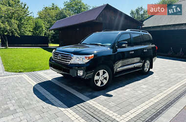 Позашляховик / Кросовер Toyota Land Cruiser 2012 в Тячеві