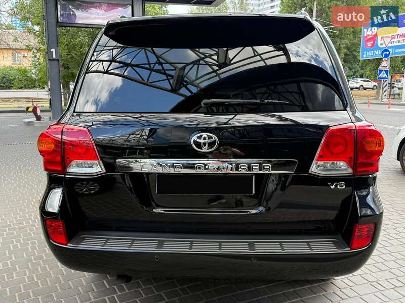 Внедорожник / Кроссовер Toyota Land Cruiser 2013 в Одессе