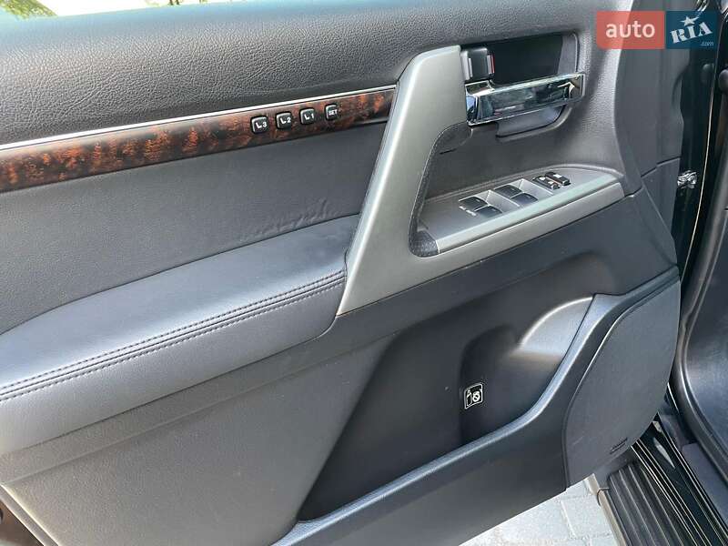 Внедорожник / Кроссовер Toyota Land Cruiser 2013 в Одессе