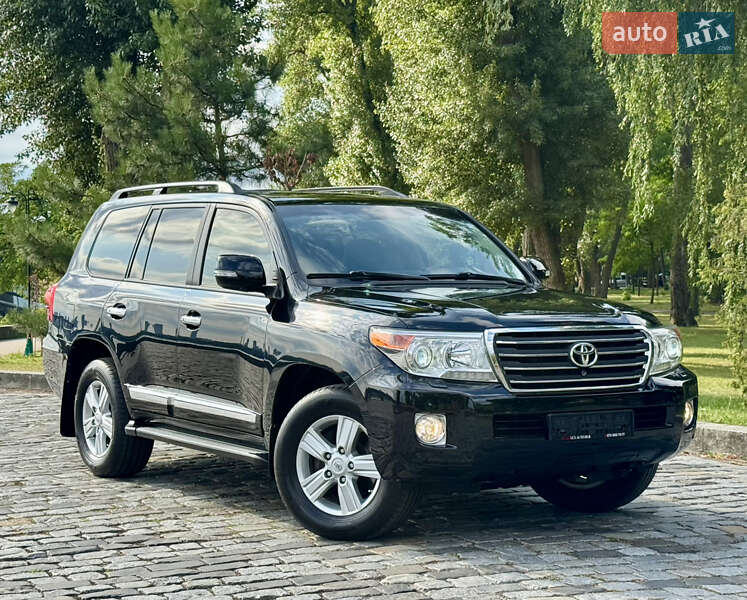 Toyota Land Cruiser 2014