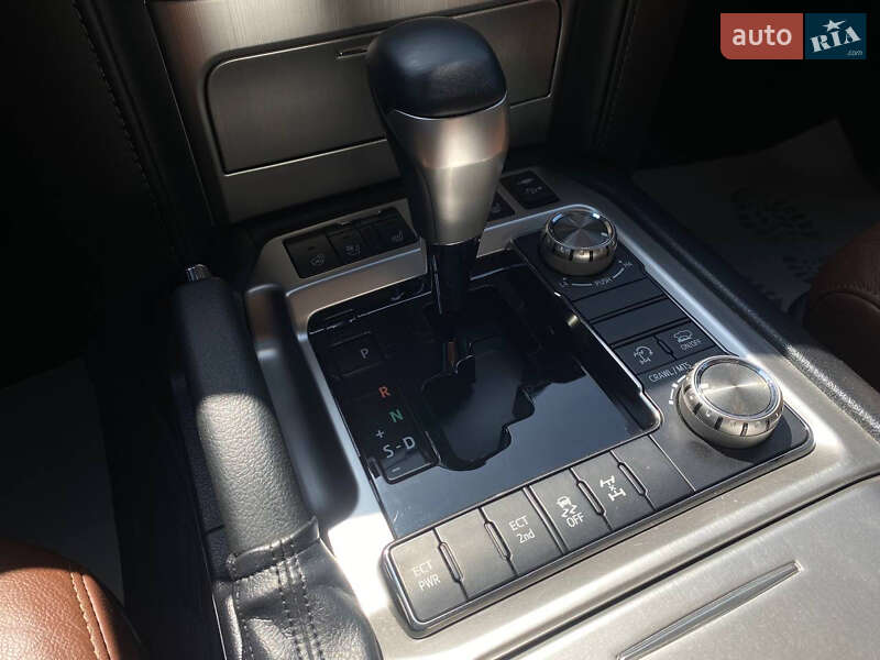 Внедорожник / Кроссовер Toyota Land Cruiser 2020 в Житомире