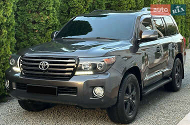 Внедорожник / Кроссовер Toyota Land Cruiser 2012 в Кельменцах
