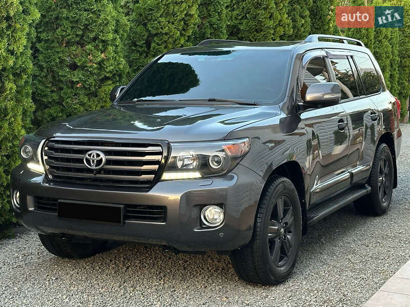 Toyota Land Cruiser 2012