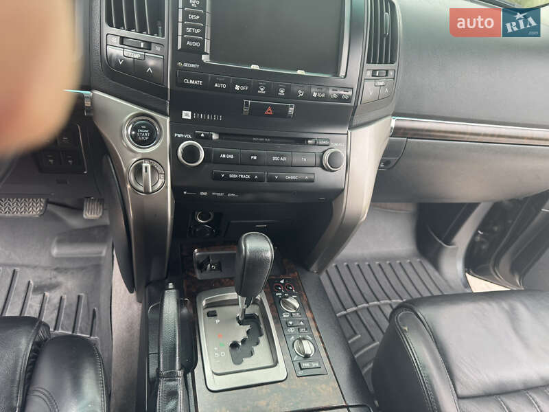 Внедорожник / Кроссовер Toyota Land Cruiser 2011 в Броварах