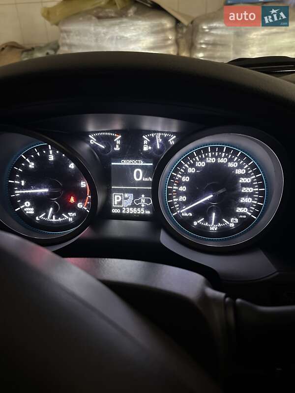 Внедорожник / Кроссовер Toyota Land Cruiser 2012 в Киеве