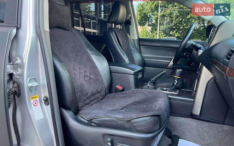 Внедорожник / Кроссовер Toyota Land Cruiser 2012 в Ивано-Франковске